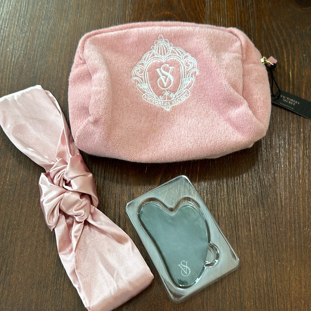 NEW VS Pink Set